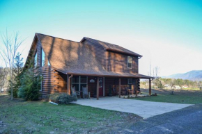 Cozy Cabin Living by Lake Chatuge with Covered Patio, Hiawassee